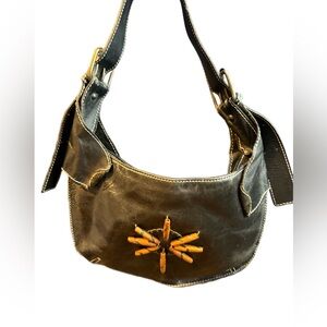 Vintage Y2K Leather Ozero Shoulder Bag with Wooden Bead Detail